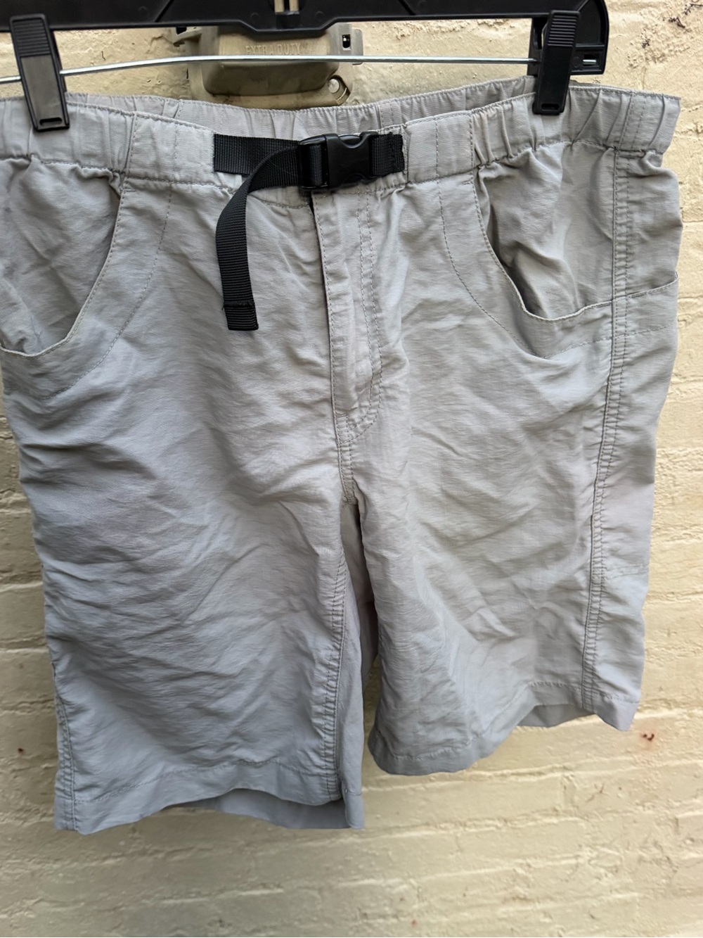 Men's Kavu Casual Elastic-Waist hiking Shorts with Built-In Web Belt